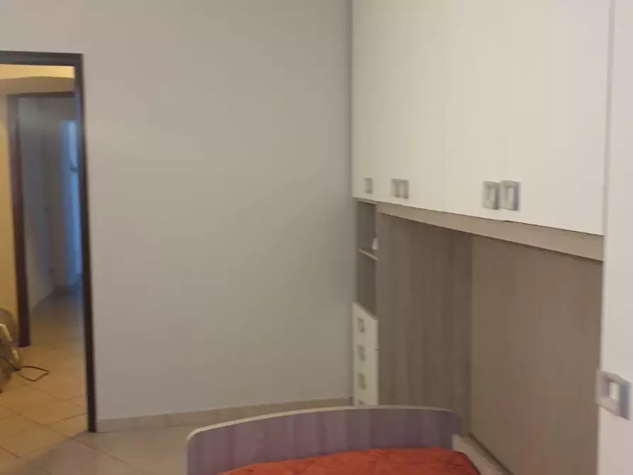 Immagine 11 di Appartamento in vendita  a Massa