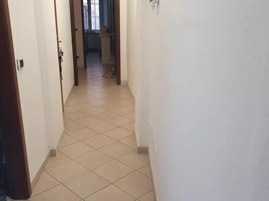 Immagine 10 di Appartamento in vendita  a Massa