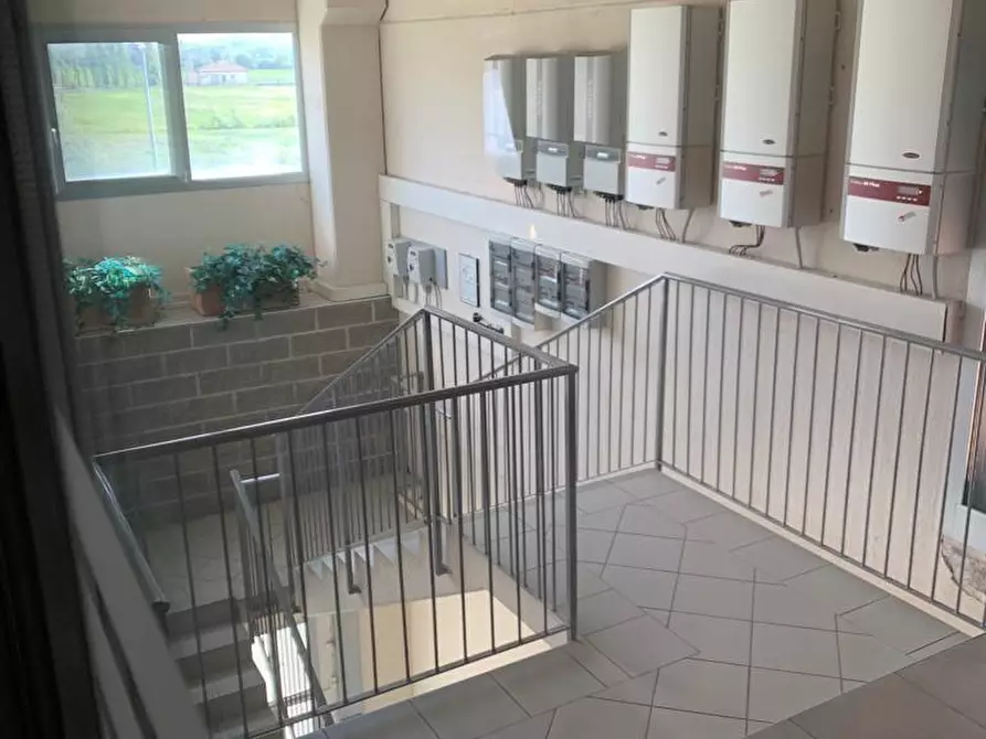 Immagine 13 di Ufficio in affitto  a Palaia