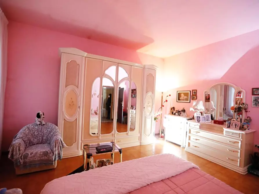 Immagine 28 di Casa colonica in vendita  a Collesalvetti