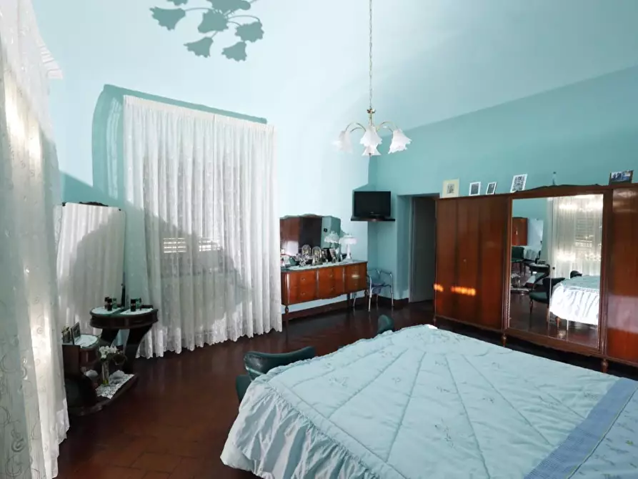 Immagine 33 di Casa colonica in vendita  a Collesalvetti