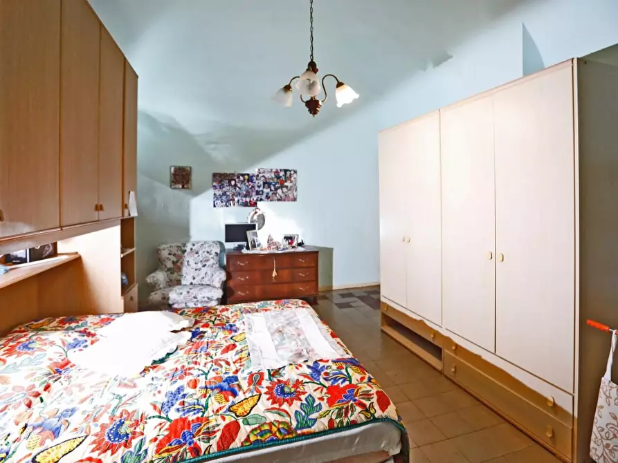 Immagine 16 di Casa colonica in vendita  a Collesalvetti