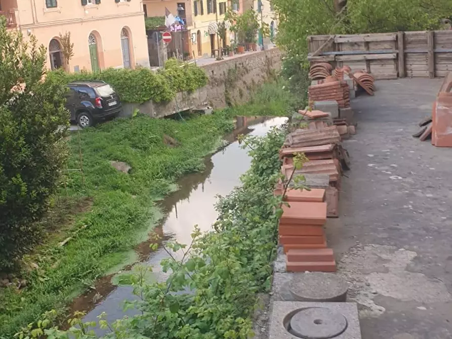 Immagine 5 di Deposito in vendita  a Buti