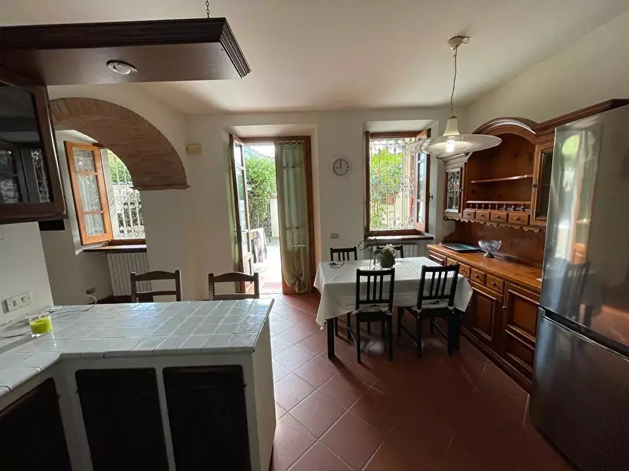 Immagine 5 di Casa semindipendente in vendita  a Forte Dei Marmi