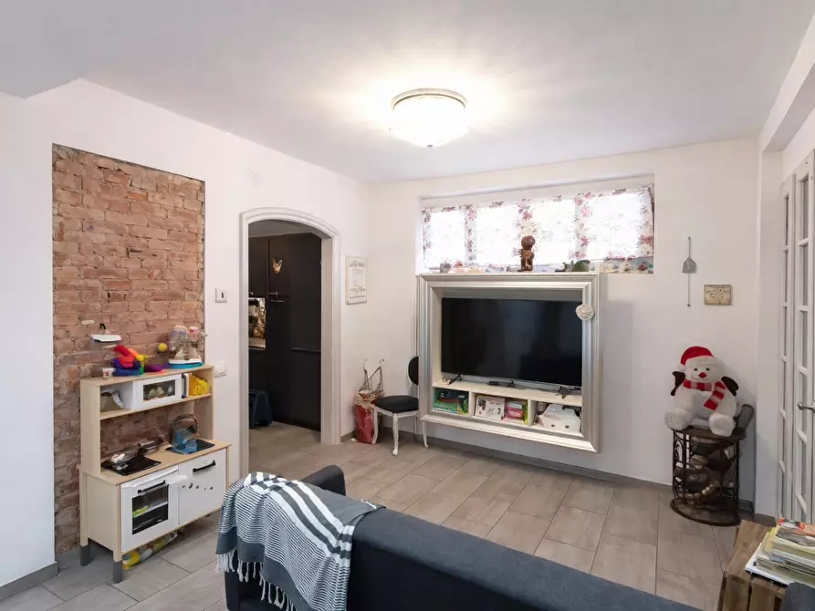 Immagine 2 di Casa semindipendente in vendita  a Carrara