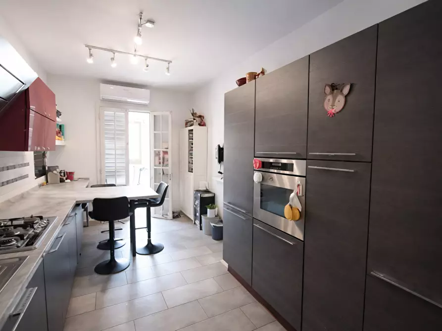 Immagine 5 di Casa semindipendente in vendita  a Carrara