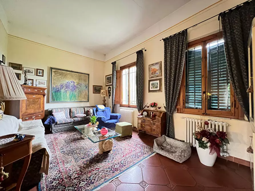 Immagine 5 di Villa in vendita  a San Miniato