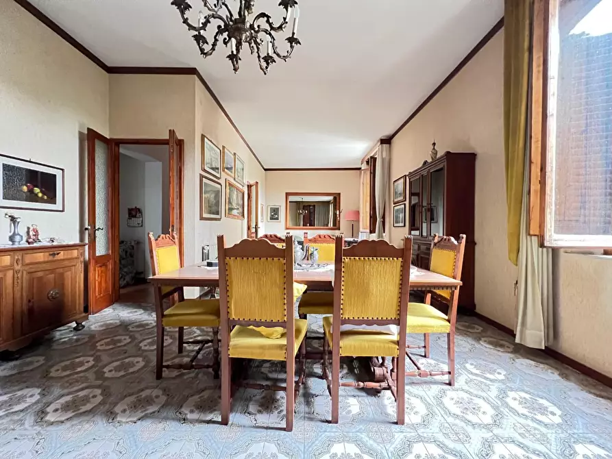 Immagine 25 di Villa in vendita  a San Miniato