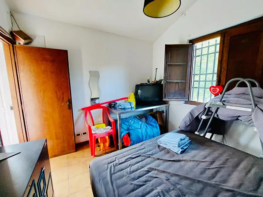 Immagine 6 di Villa in vendita  a Massarosa