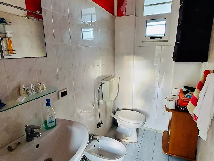 Immagine 7 di Villa in vendita  a Massarosa