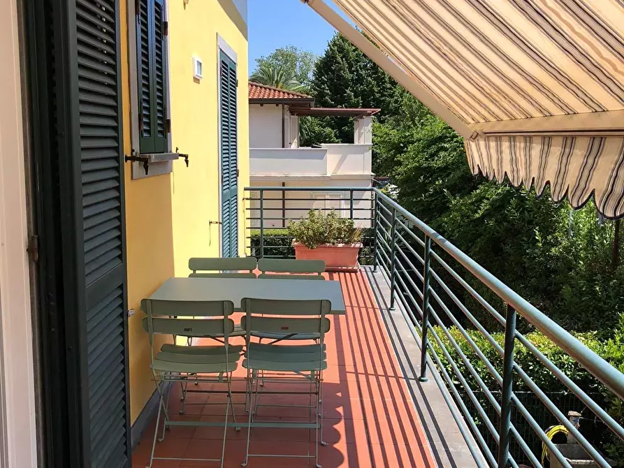 Immagine 3 di Appartamento in affitto  a Massa