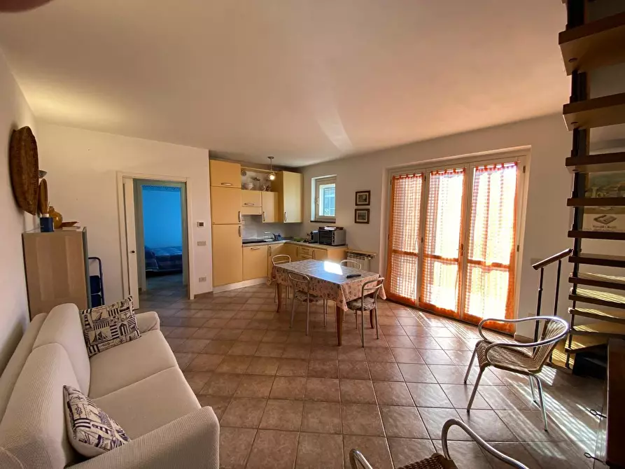 Immagine 6 di Appartamento in affitto  a Massa