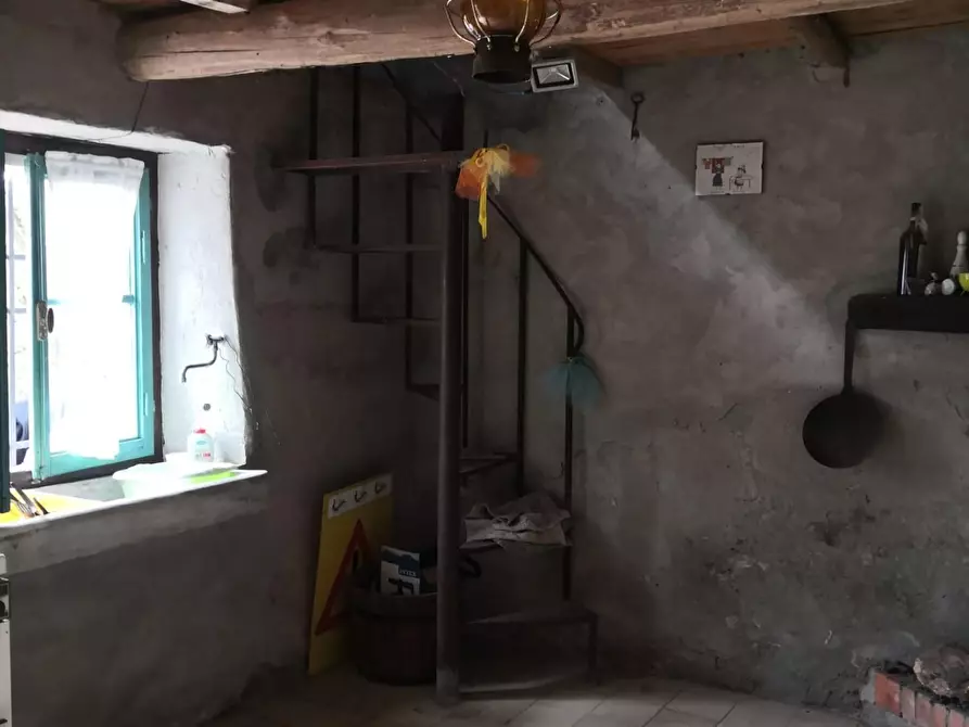 Immagine 22 di Casa semindipendente in vendita  a Montignoso