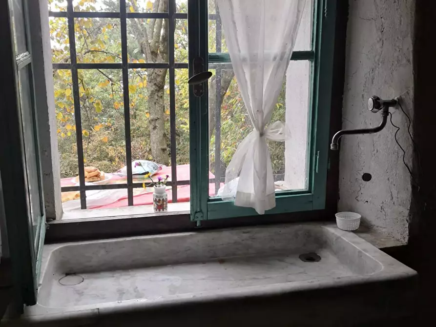 Immagine 21 di Casa semindipendente in vendita  a Montignoso