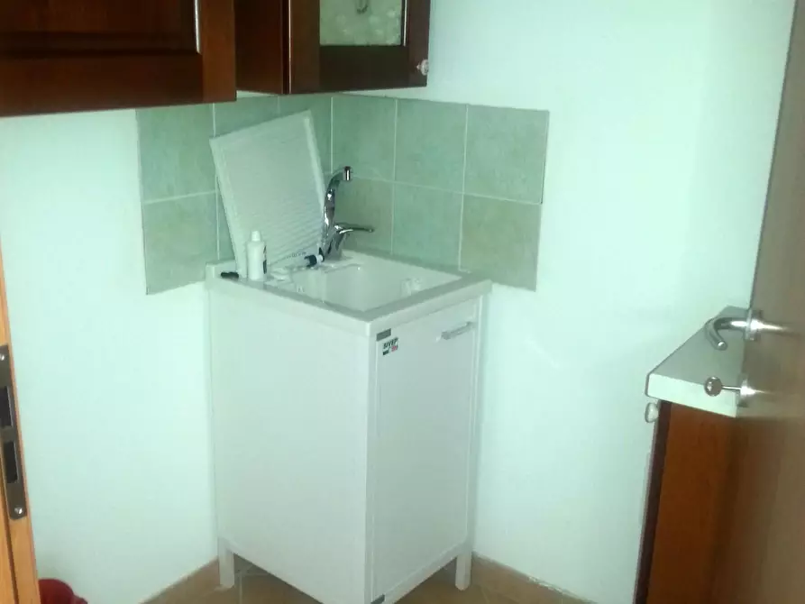 Immagine 10 di Appartamento in vendita  a Cecina