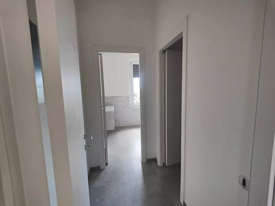 Immagine 19 di Appartamento in vendita  a Carrara