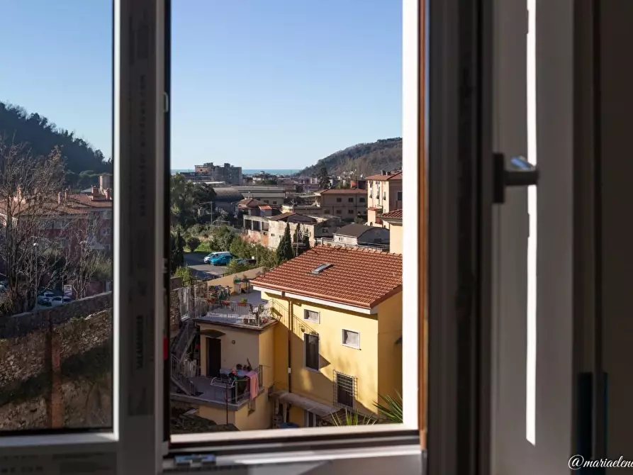 Immagine 9 di Appartamento in vendita  a Carrara