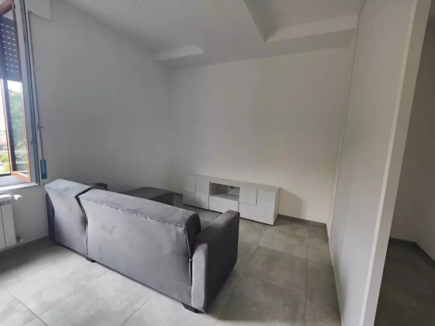 Immagine 11 di Appartamento in vendita  a Carrara