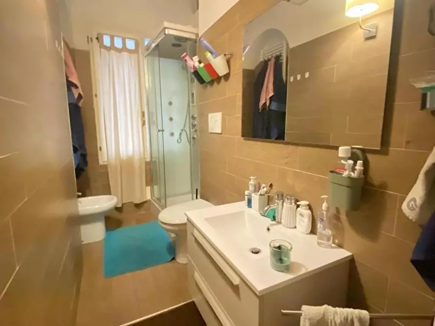 Immagine 14 di Appartamento in vendita  a Pisa