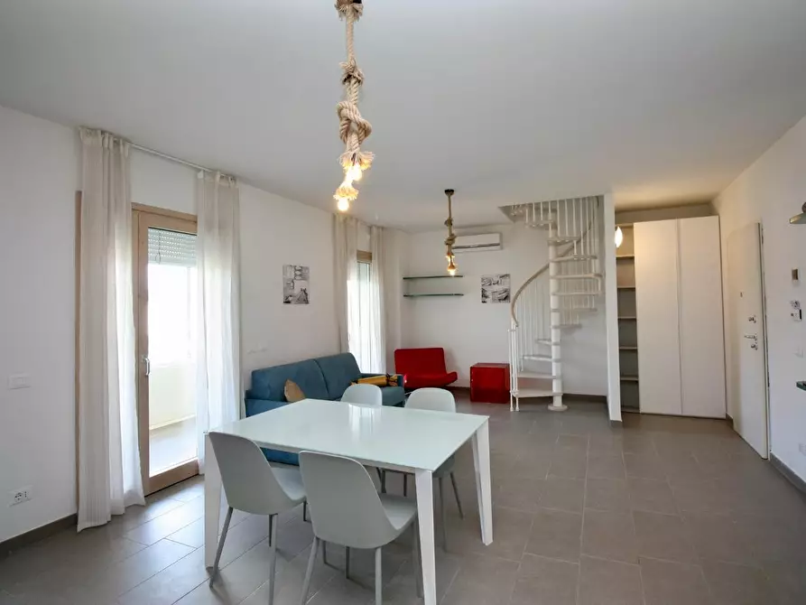 Immagine 2 di Appartamento in vendita  a Pisa