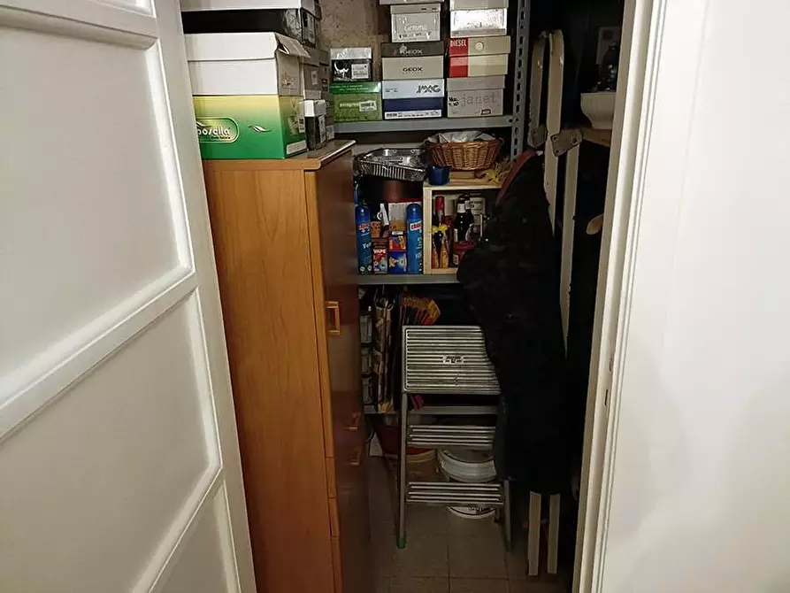 Immagine 9 di Appartamento in vendita  a Carrara