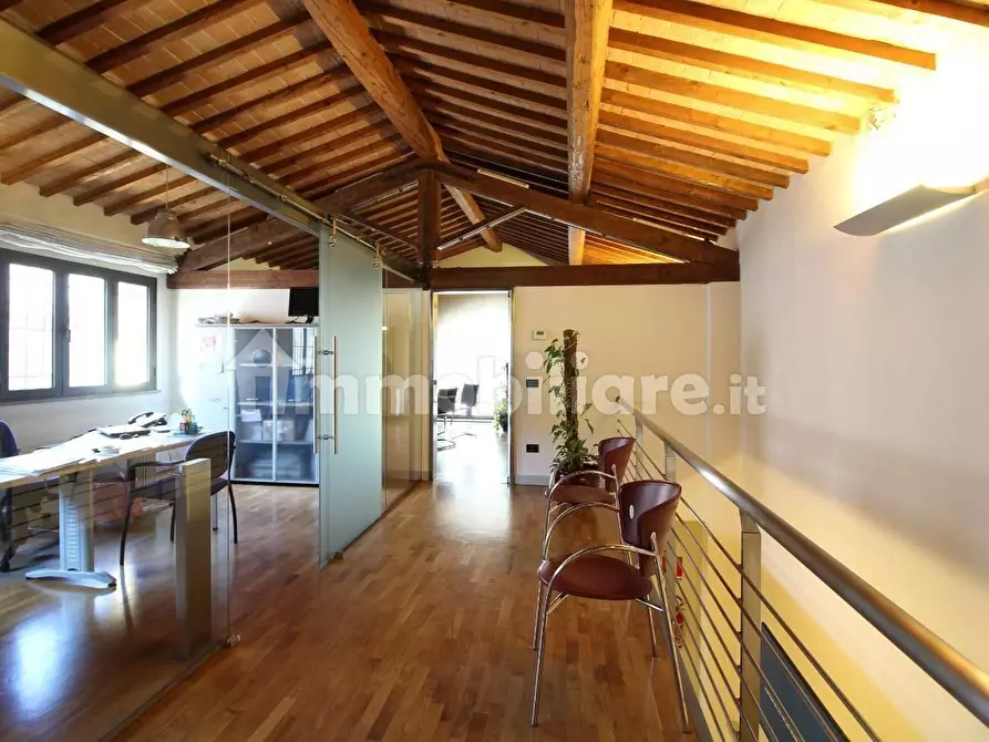 Immagine 4 di Ufficio in vendita  a Pontedera