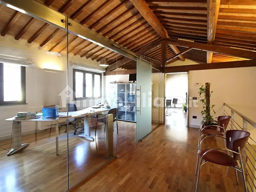 Immagine 3 di Ufficio in vendita  a Pontedera