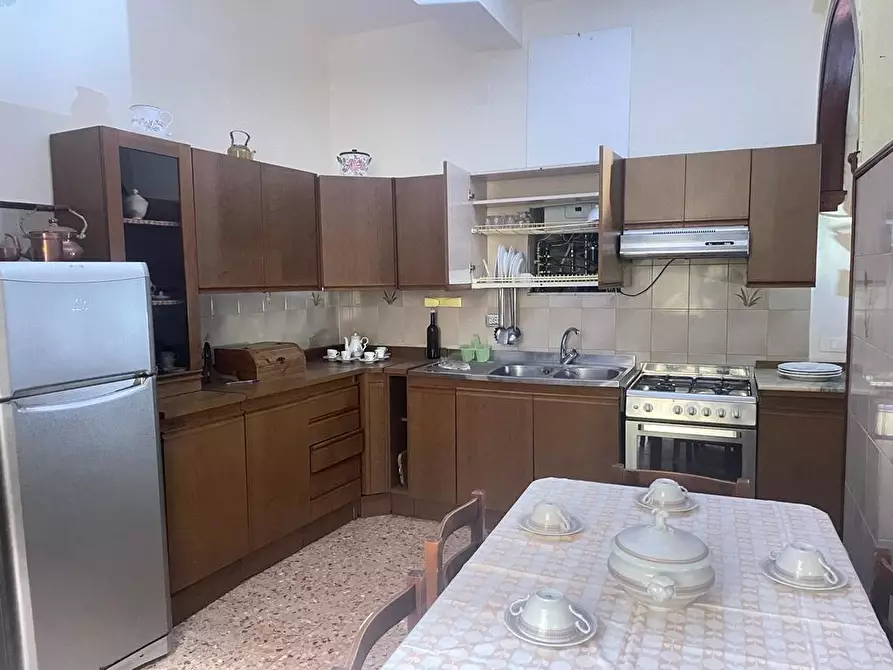 Immagine 7 di Appartamento in vendita  a Massa