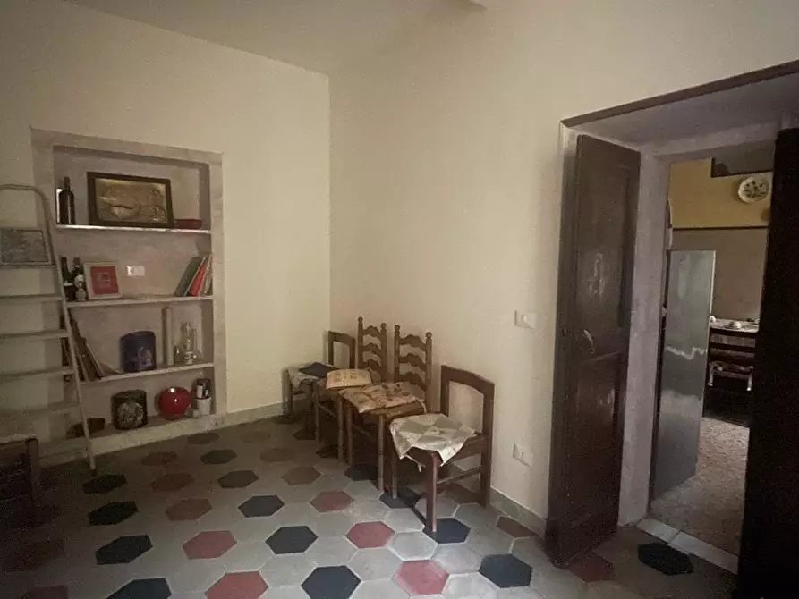 Immagine 9 di Appartamento in vendita  a Massa