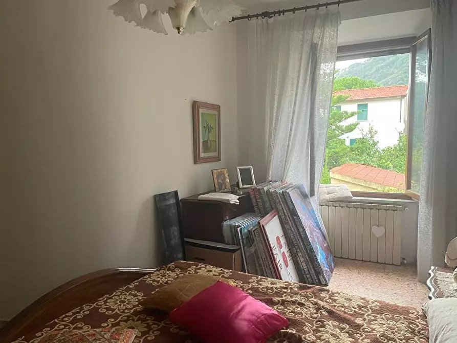 Immagine 15 di Appartamento in vendita  a Massa