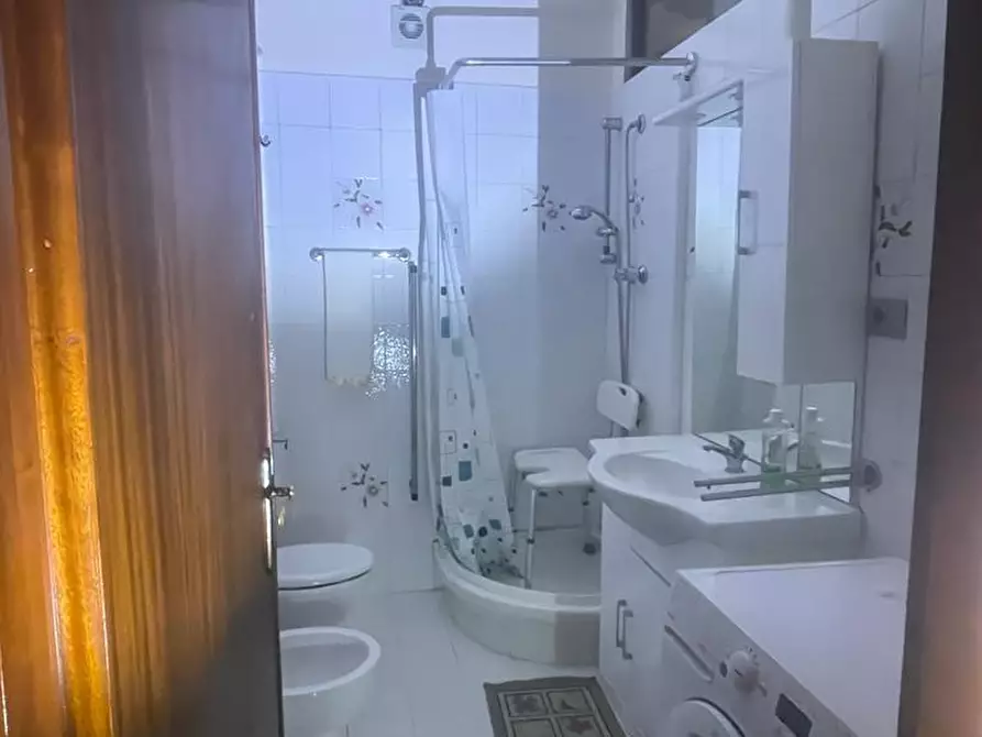 Immagine 16 di Appartamento in vendita  a Massa