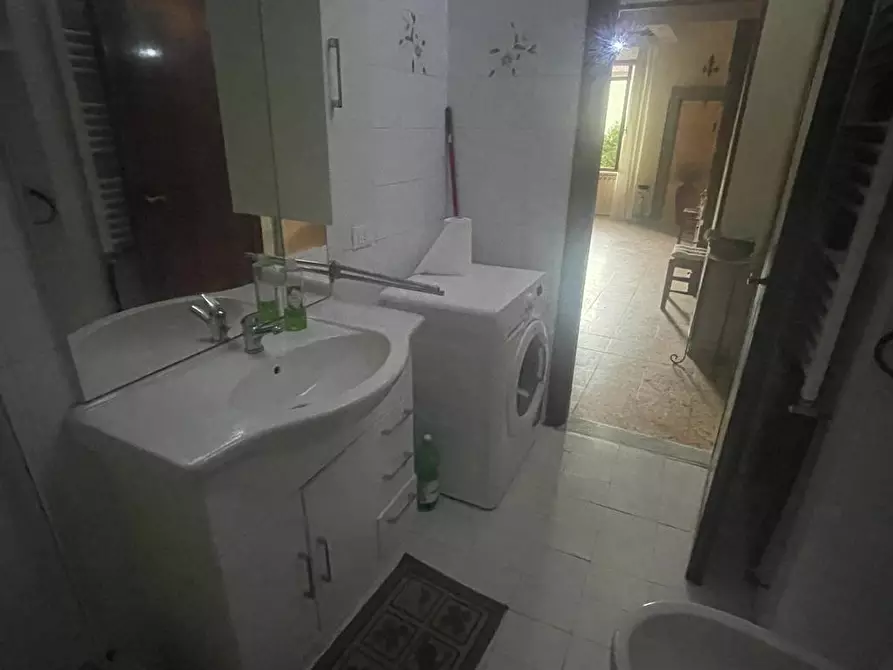 Immagine 18 di Appartamento in vendita  a Massa