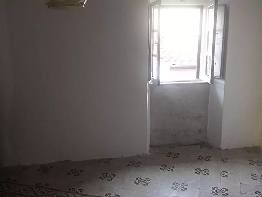 Immagine 6 di Appartamento in vendita  a Carrara