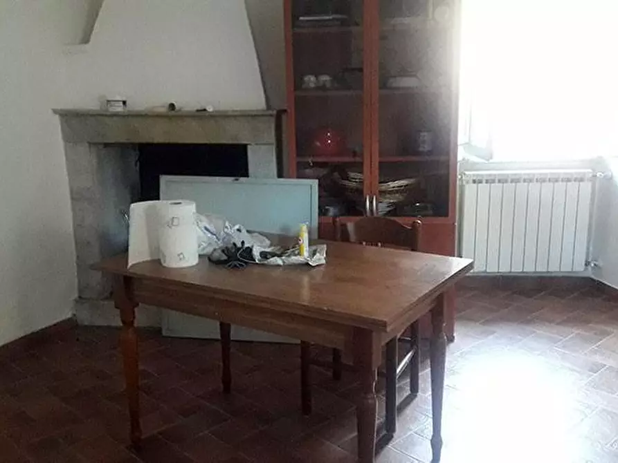 Immagine 3 di Appartamento in vendita  a Carrara