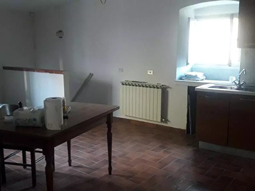 Immagine 4 di Appartamento in vendita  a Carrara