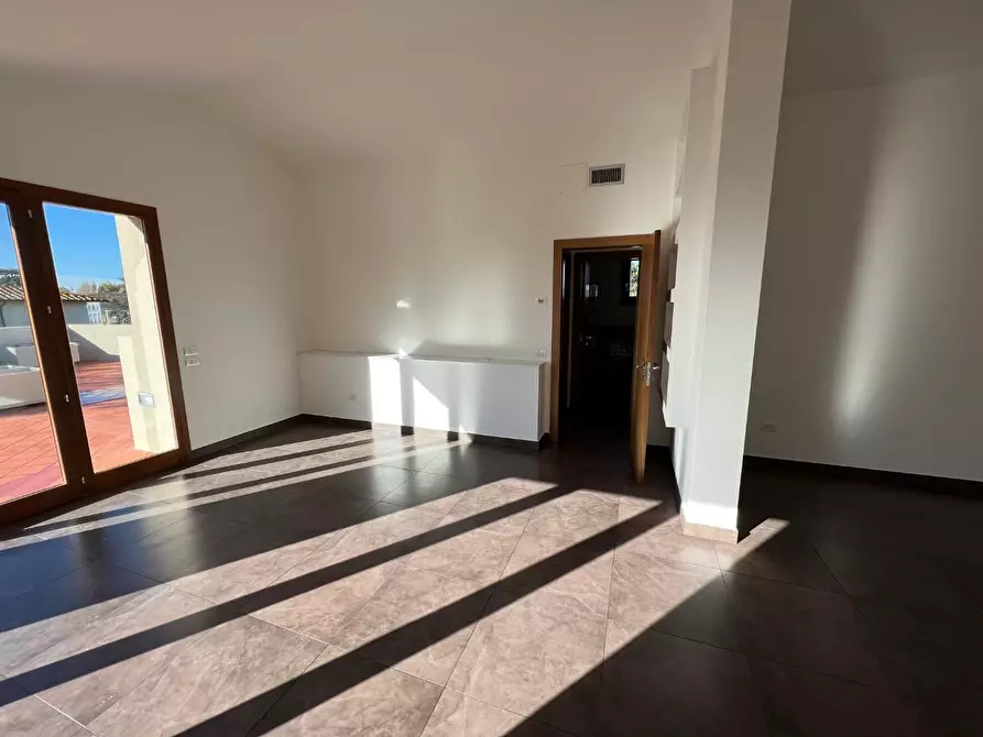 Immagine 40 di Mansarda in affitto  a Empoli