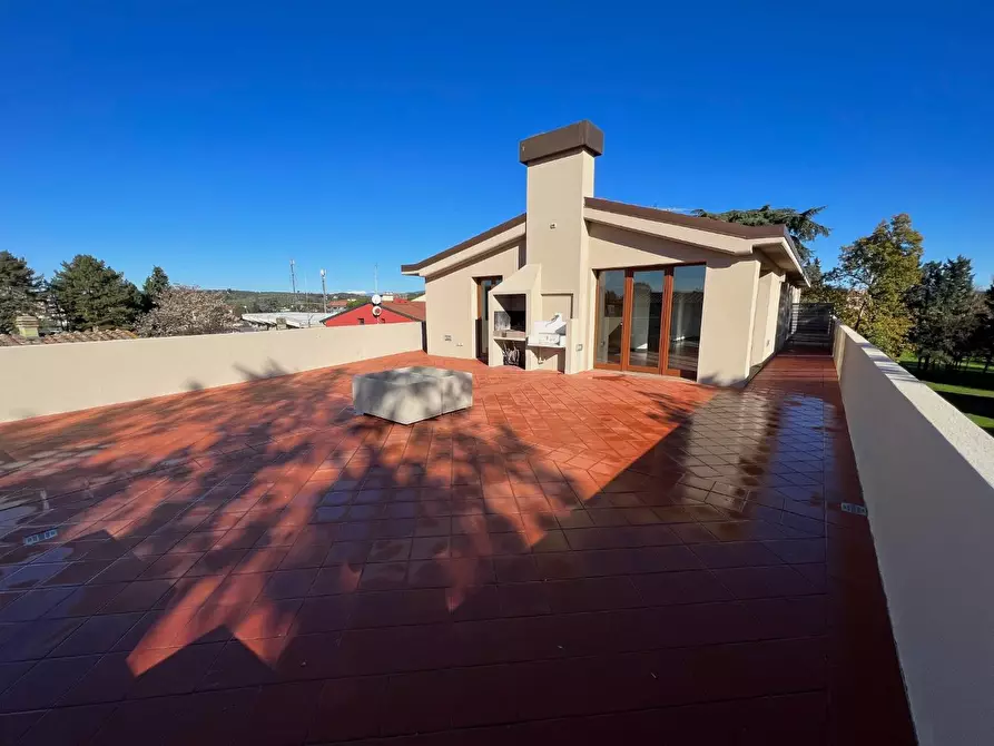 Immagine 37 di Mansarda in affitto  a Empoli