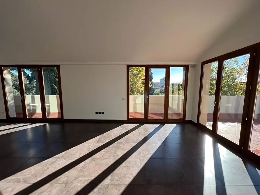 Immagine 5 di Mansarda in affitto  a Empoli