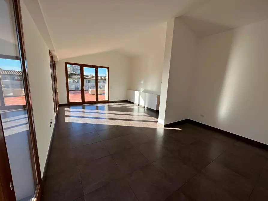Immagine 38 di Mansarda in affitto  a Empoli