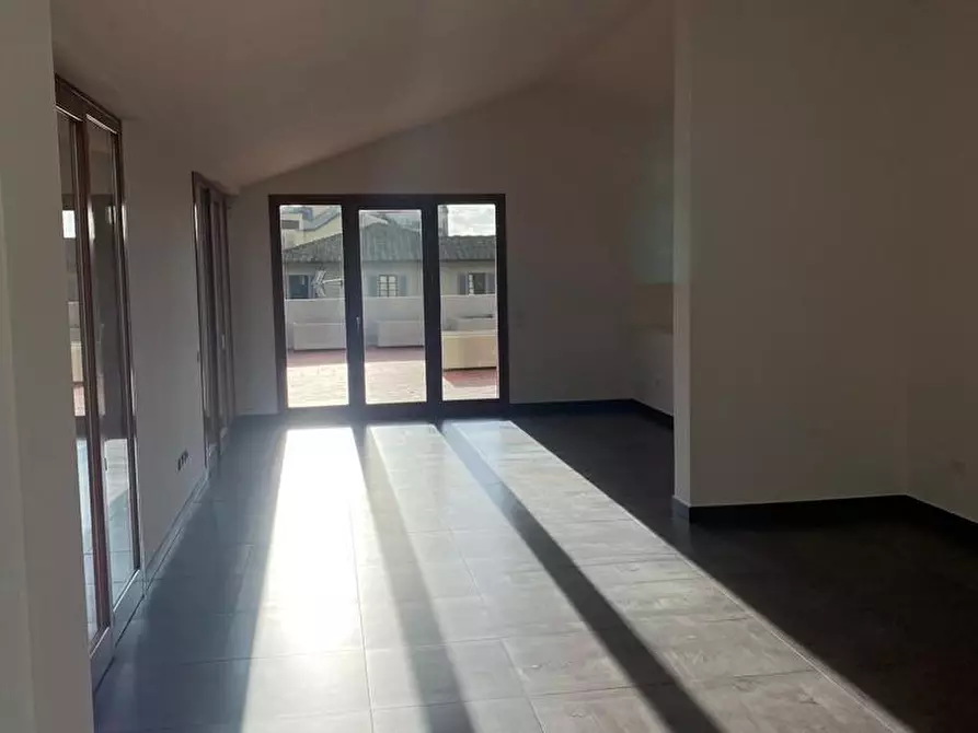 Immagine 8 di Mansarda in affitto  a Empoli