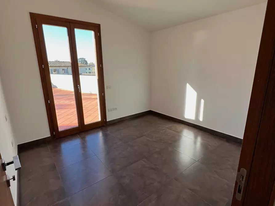 Immagine 42 di Mansarda in affitto  a Empoli