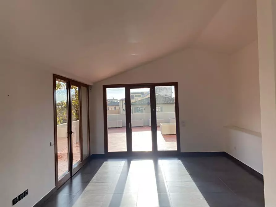 Immagine 6 di Mansarda in affitto  a Empoli