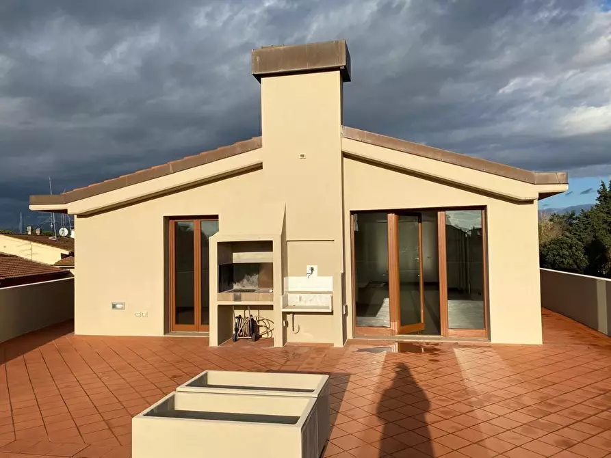 Immagine 17 di Mansarda in affitto  a Empoli