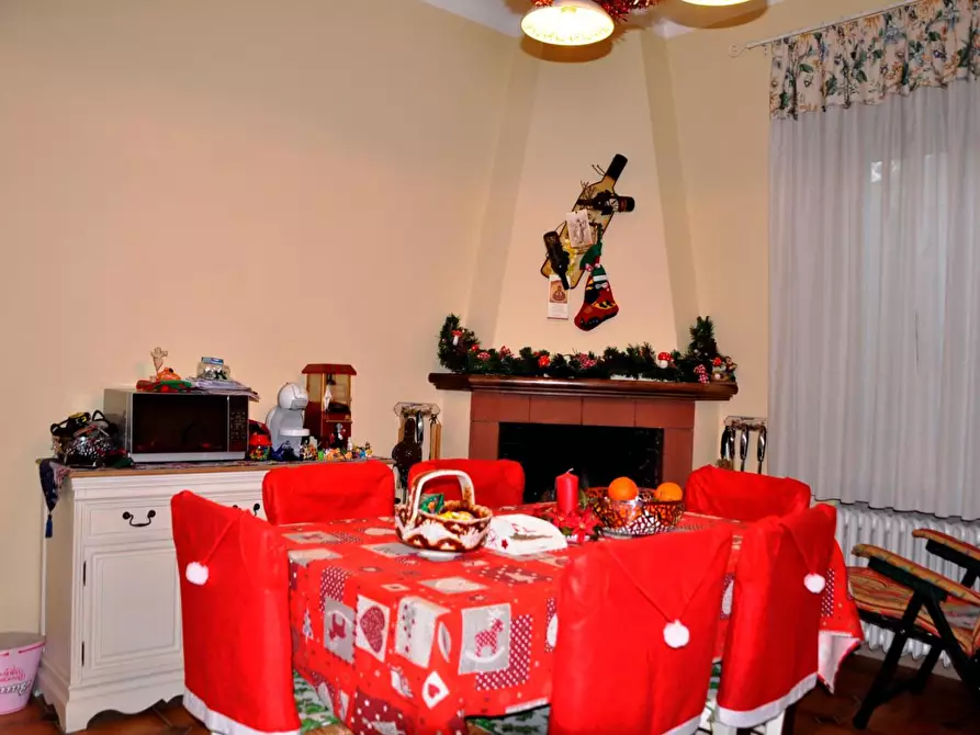 Immagine 12 di Casa bifamiliare in vendita  a Carrara