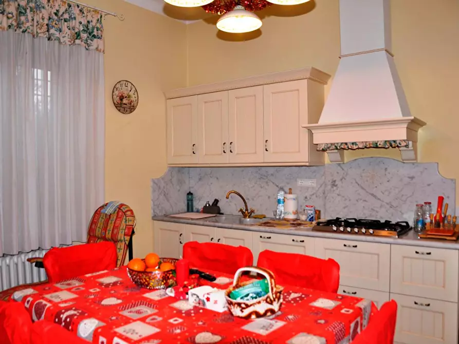 Immagine 18 di Casa bifamiliare in vendita  a Carrara