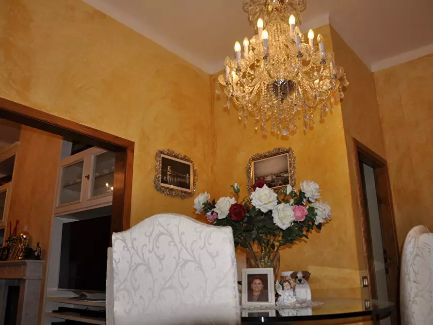 Immagine 10 di Casa bifamiliare in vendita  a Carrara