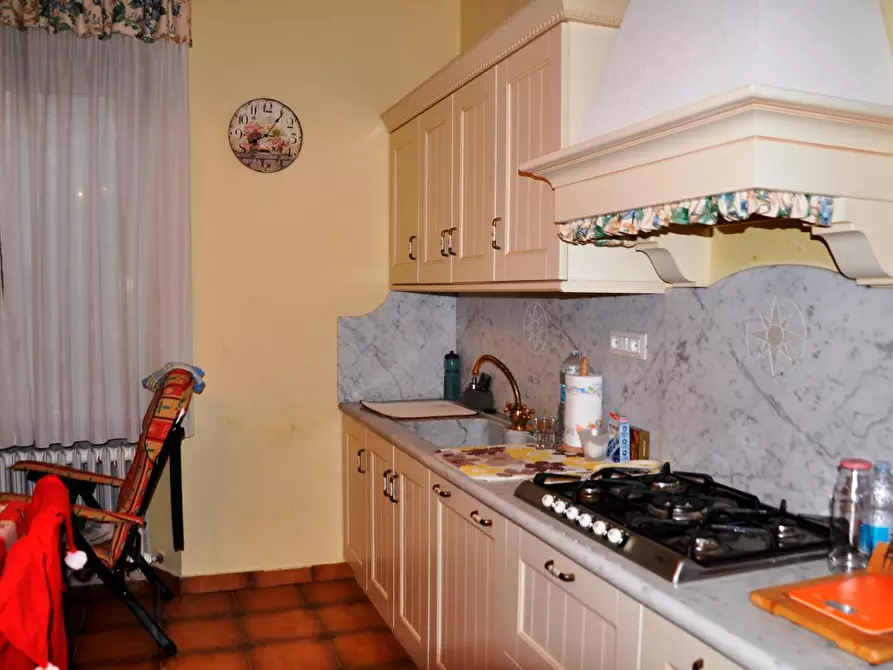 Immagine 16 di Casa bifamiliare in vendita  a Carrara