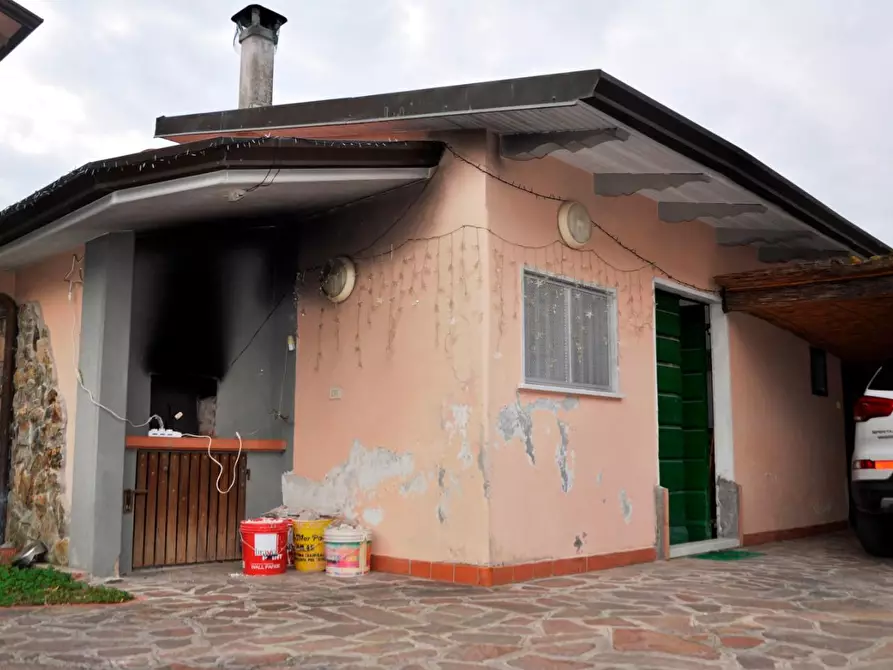 Immagine 47 di Casa bifamiliare in vendita  a Carrara