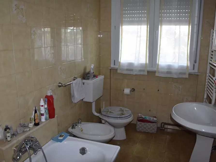 Immagine 16 di Appartamento in vendita  a Carrara