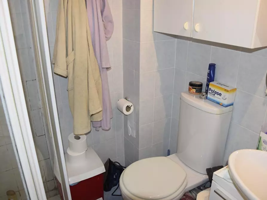 Immagine 19 di Appartamento in vendita  a Carrara